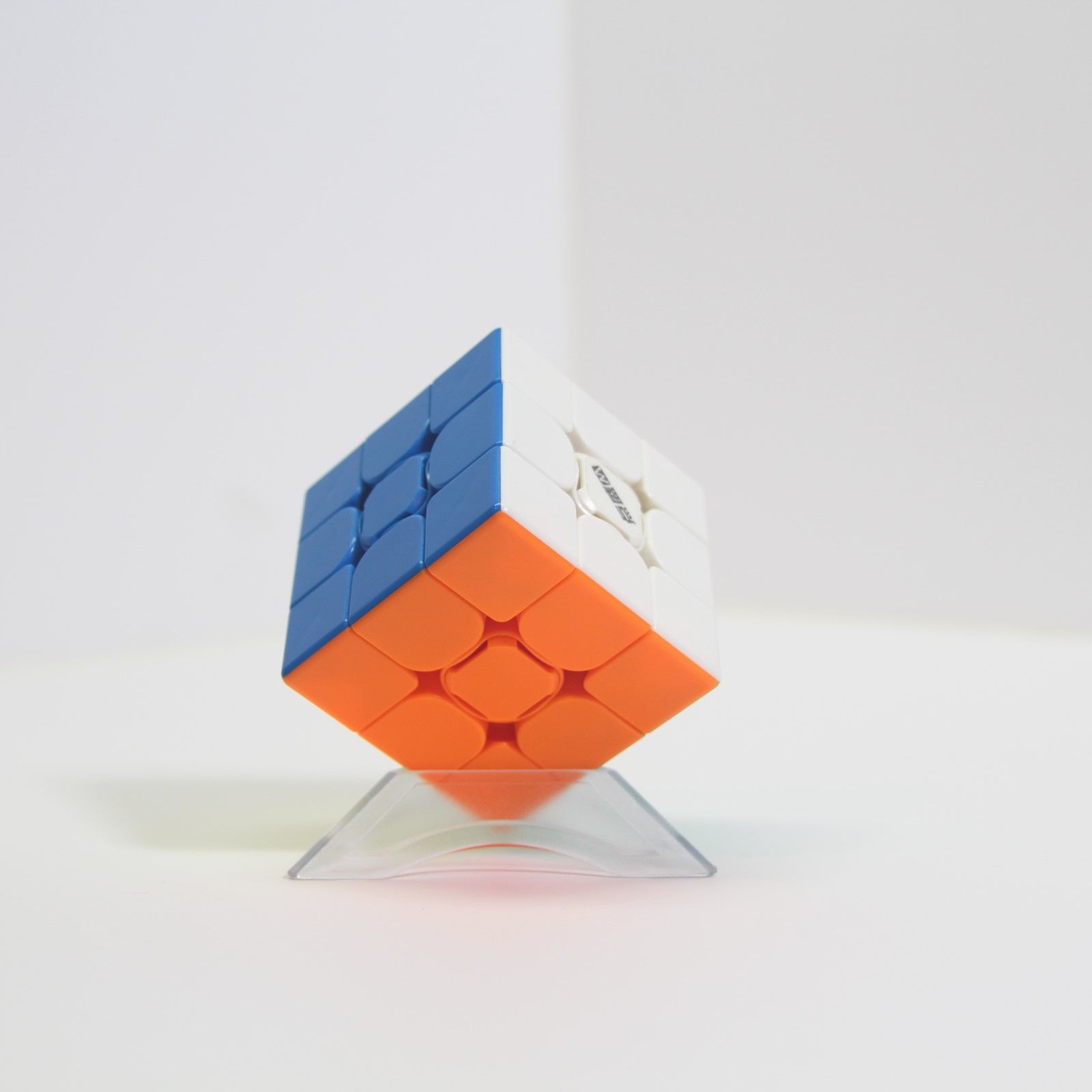 Cube Photo of 3M